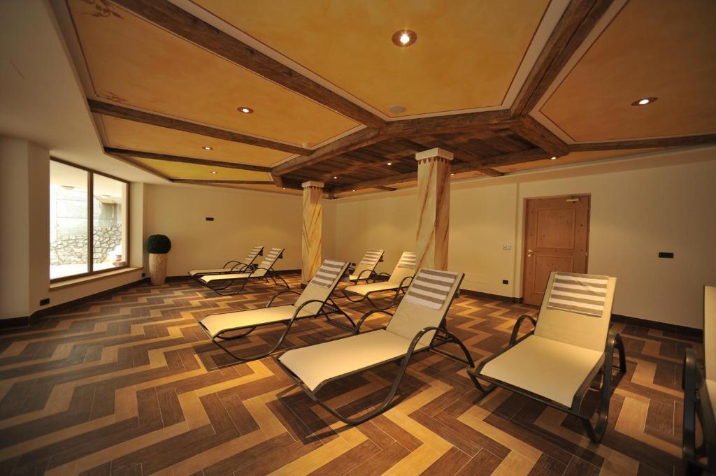 Hotel Muliac Selva di Val Gardena Bagian luar foto