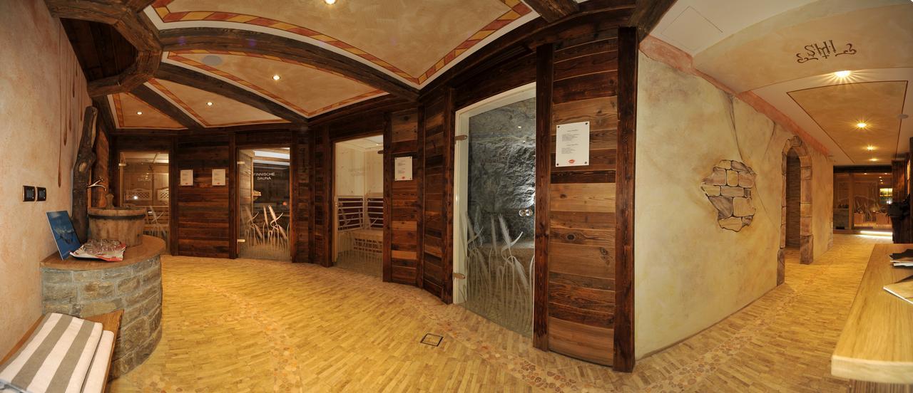 Hotel Muliac Selva di Val Gardena Bagian luar foto