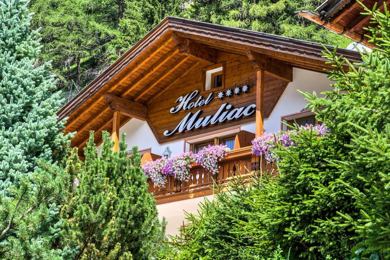 Hotel Muliac Selva di Val Gardena Bagian luar foto