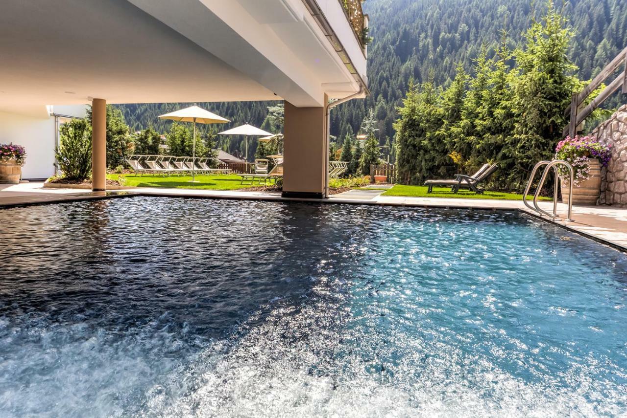 Hotel Muliac Selva di Val Gardena Bagian luar foto