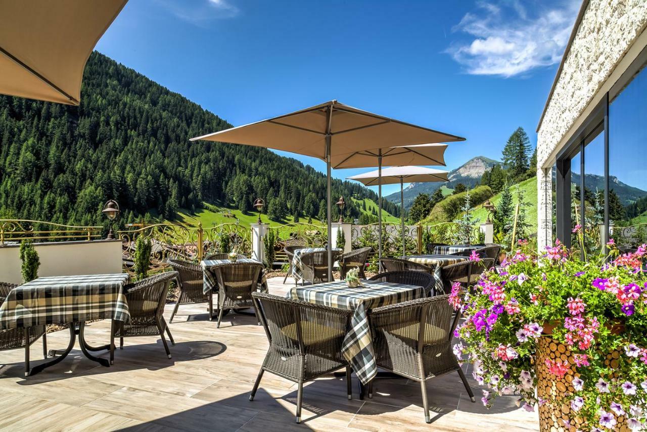 Hotel Muliac Selva di Val Gardena Bagian luar foto